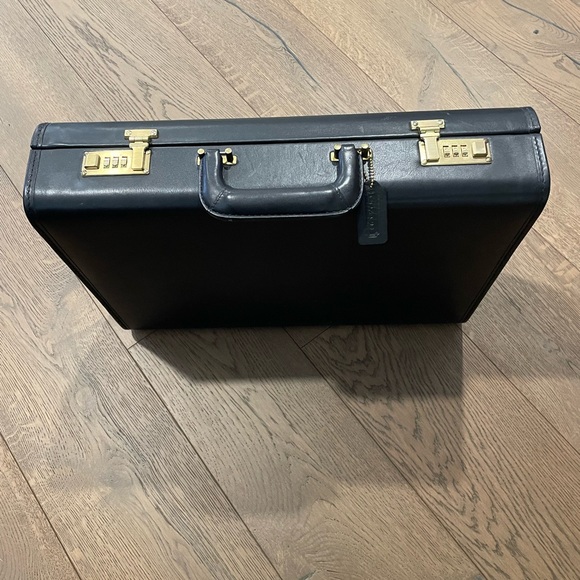Coach Vintage Briefcase Black Leather Hardcase Original Hang Tags and Paperwork - Picture 2 of 15